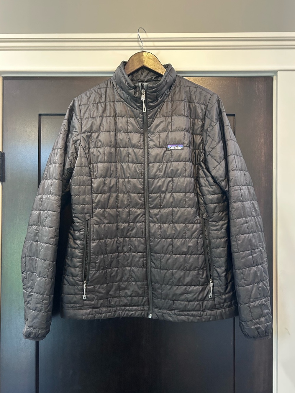 Patagonia Size Large Women's Nano Puff Jacket